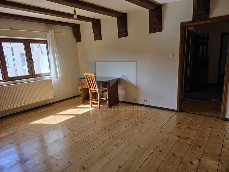 Novaci, Sebastian, inchiriere apartament 3 camere.